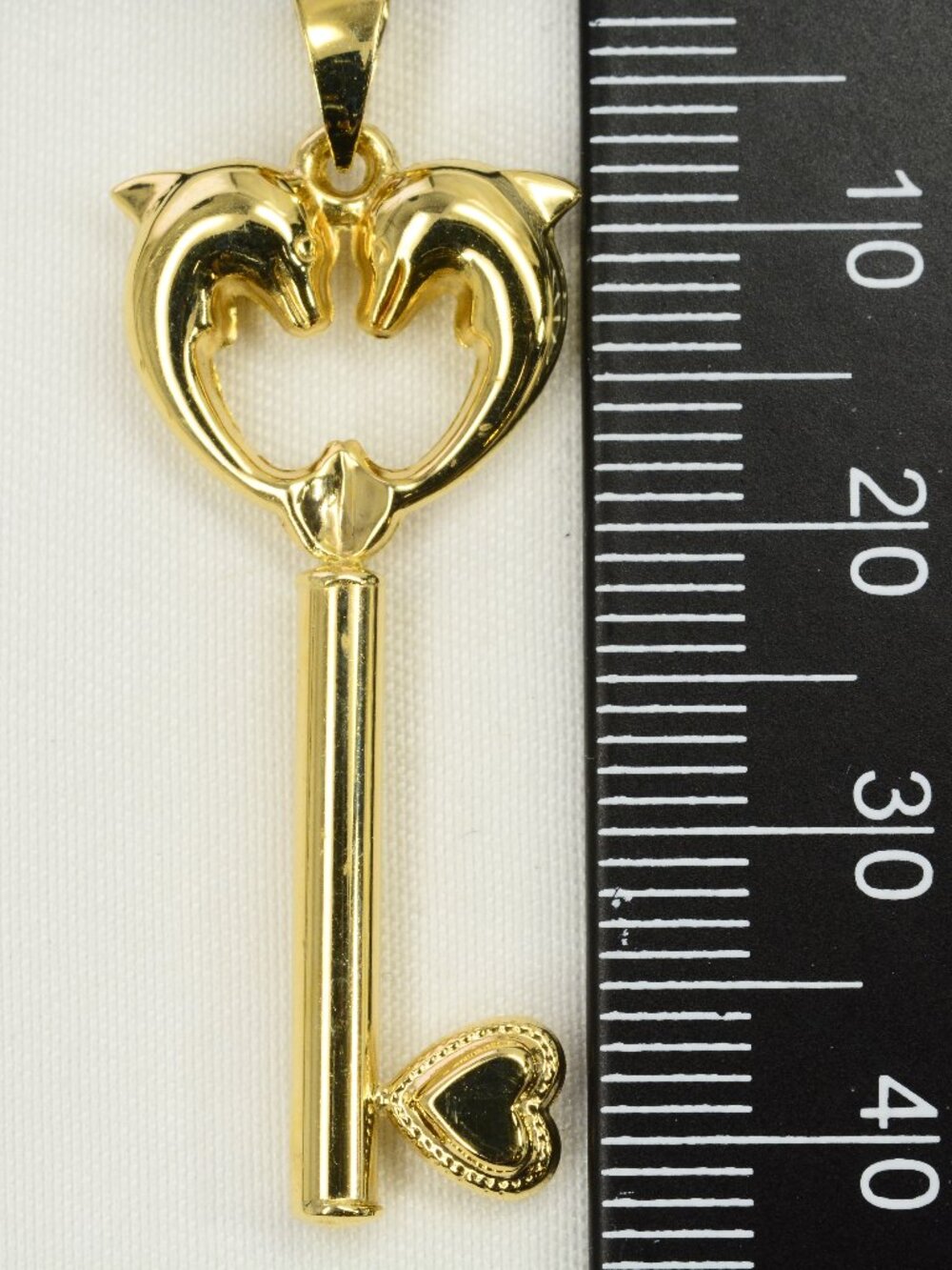 14K YELLOW GOLD DOLPHIN HEART PENDANT